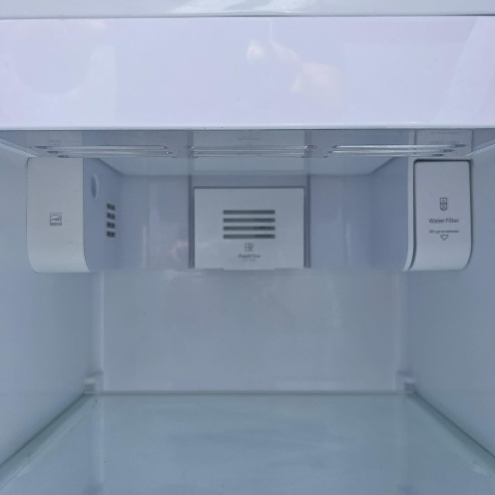 Whirlpool Side by Side Refrigerator Whirlpool Side by Side Refrigerator